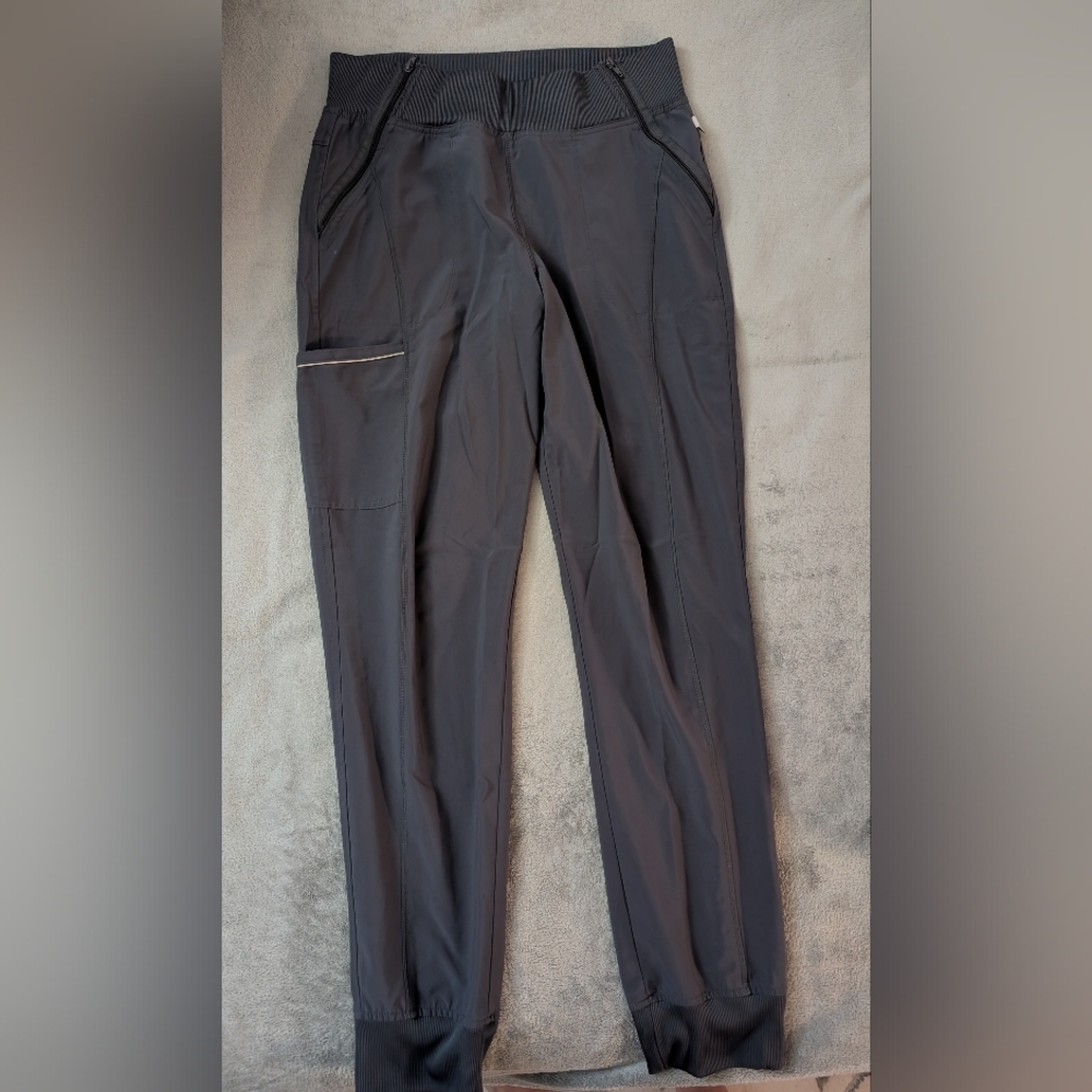 Cherokee Infinity Scrub Set - TALL - Picture 8 of 13